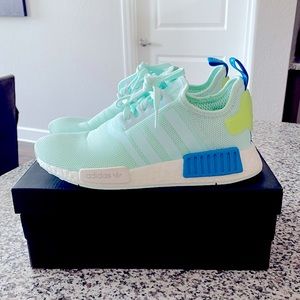 EUC Adidas Shoes